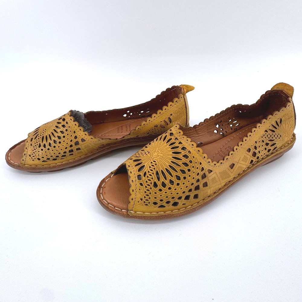 Spring Step Bormeda Flats Women 41 Yellow Leather Laser Cut Peep Toe Scallop